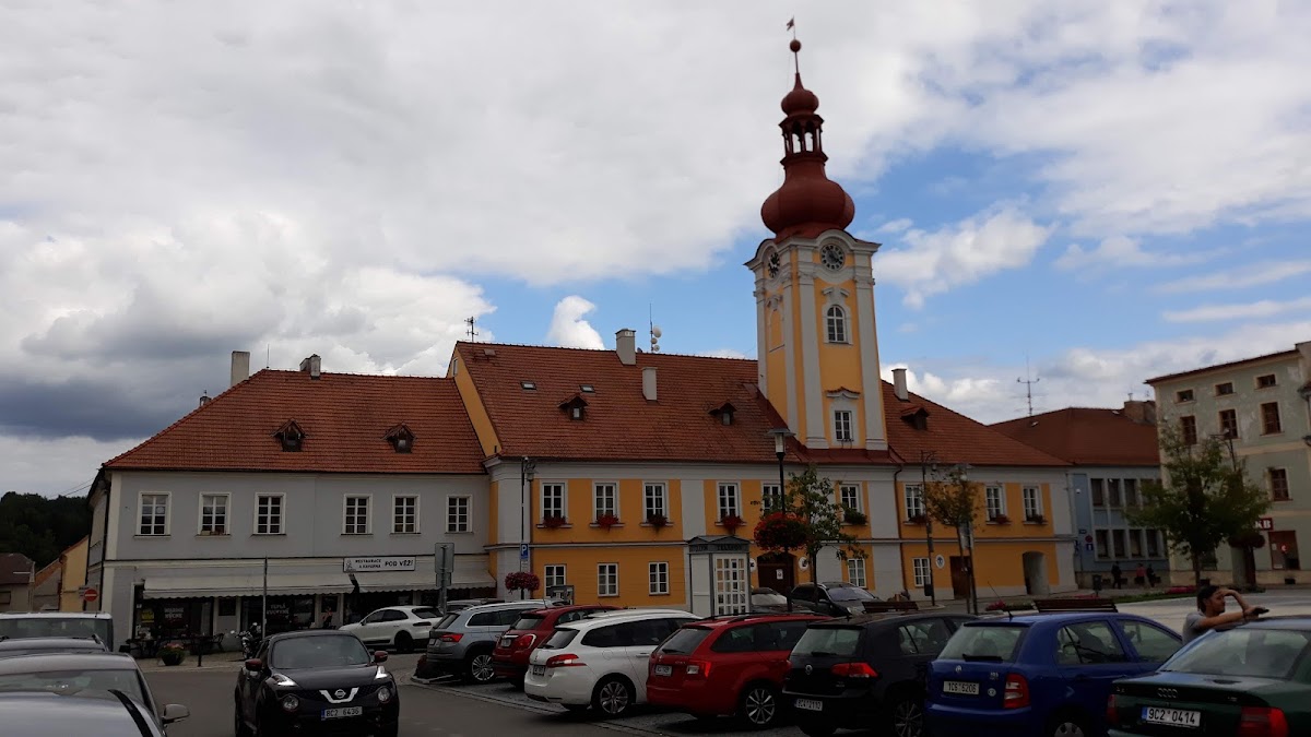 Restaurace A Kavarna Pod Vezi-3