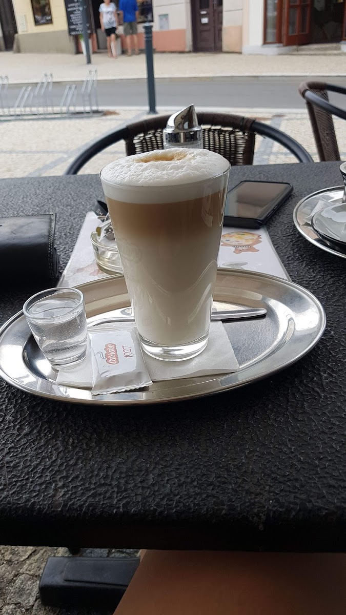 Restaurace A Kavarna Pod Vezi-5