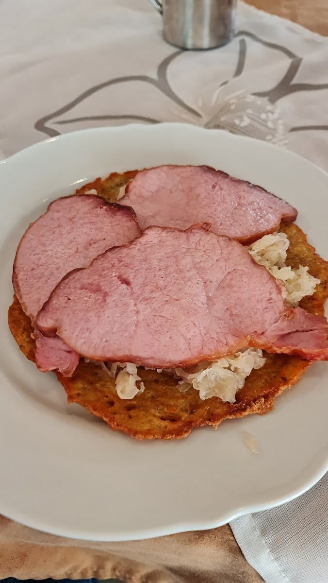 Restaurace A Kavarna Pod Vezi-7