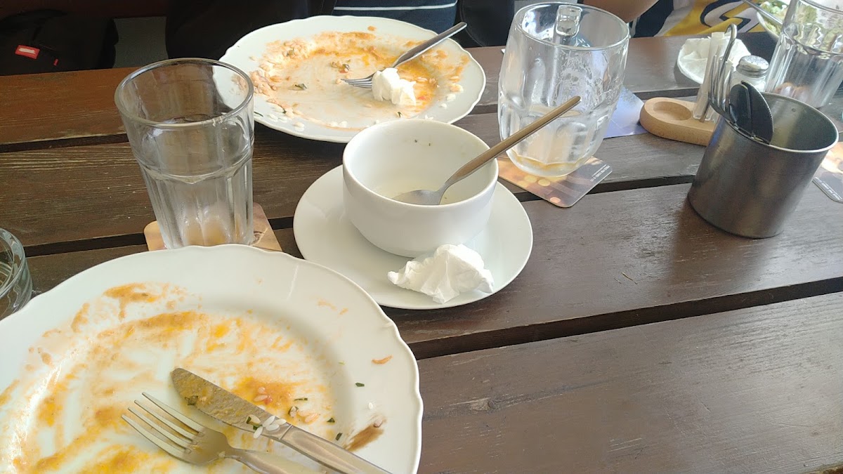 Restaurace A Kavarna Pod Vezi-9